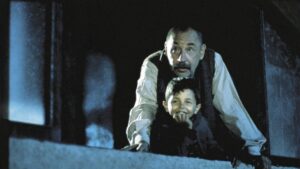 Lee más sobre el artículo Cinema Paradiso: crítica, resumen y explicación de una película homenaje al cine